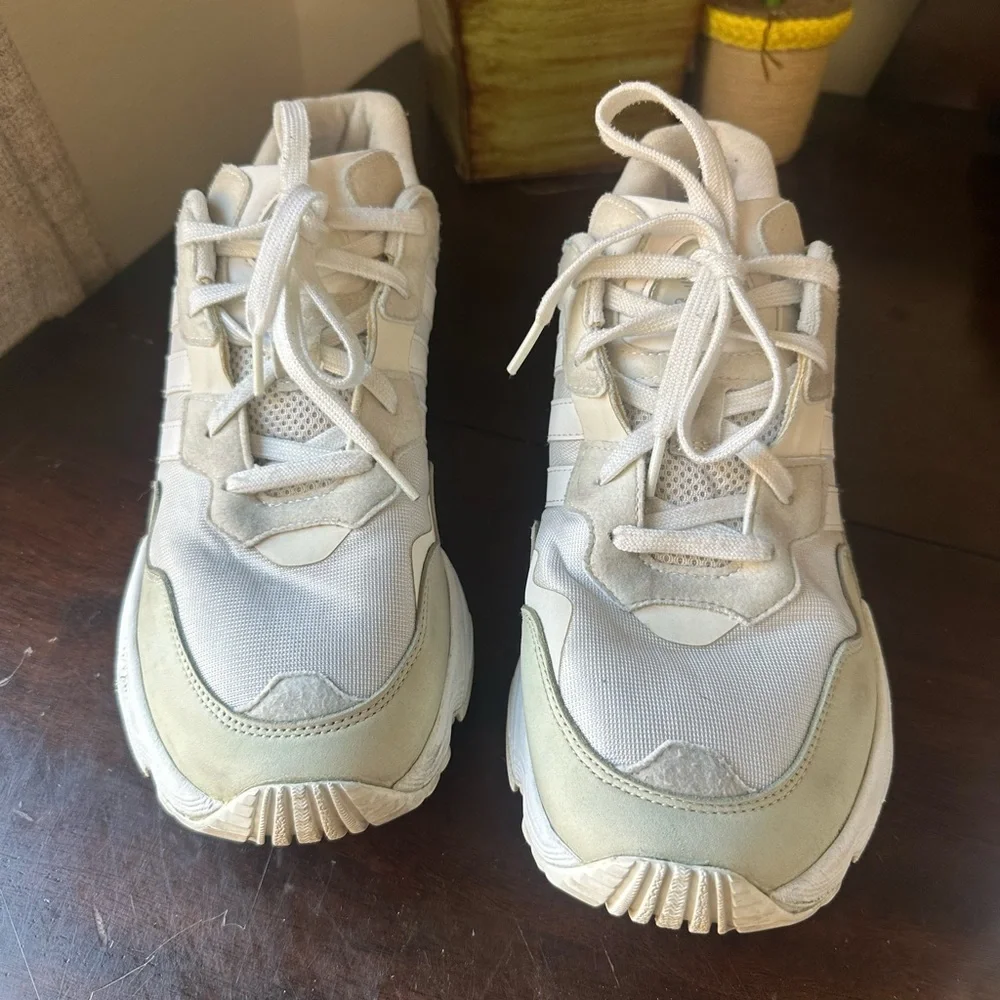 adidas Men's White and Beige Retro Runner Sneakers - Picture 13 of 16